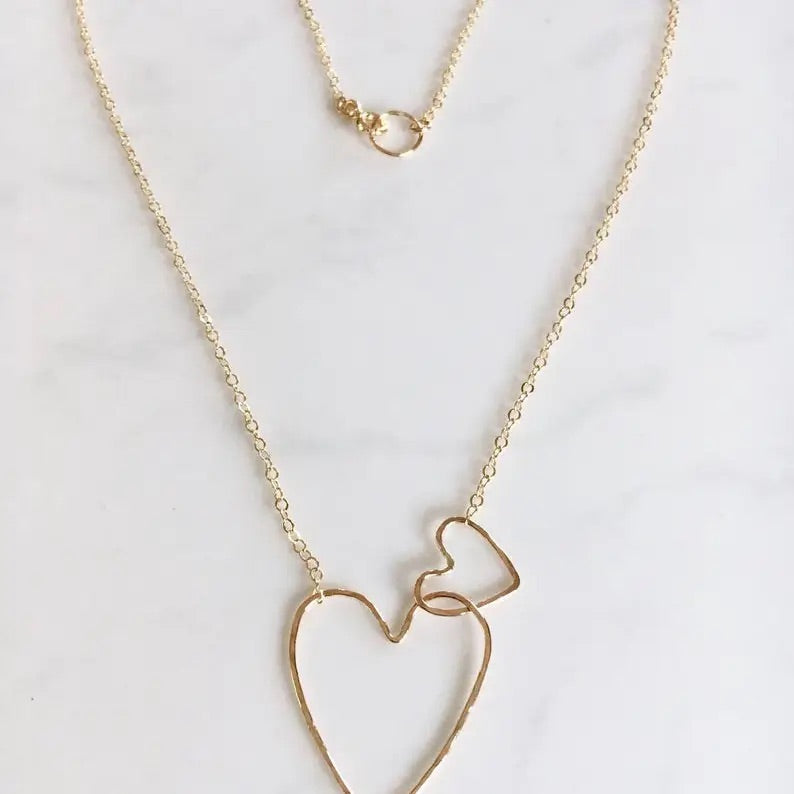THE HEARTS NECKLACE