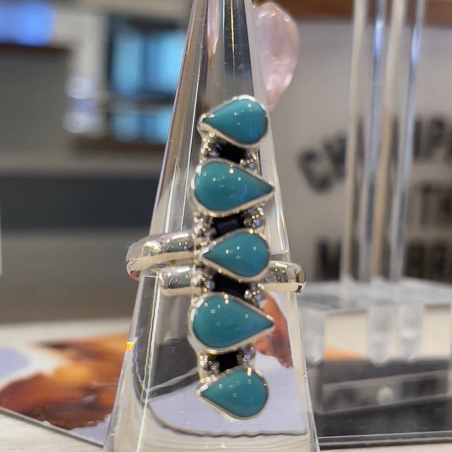 SMALL TURQUOISE TEARDROP RING