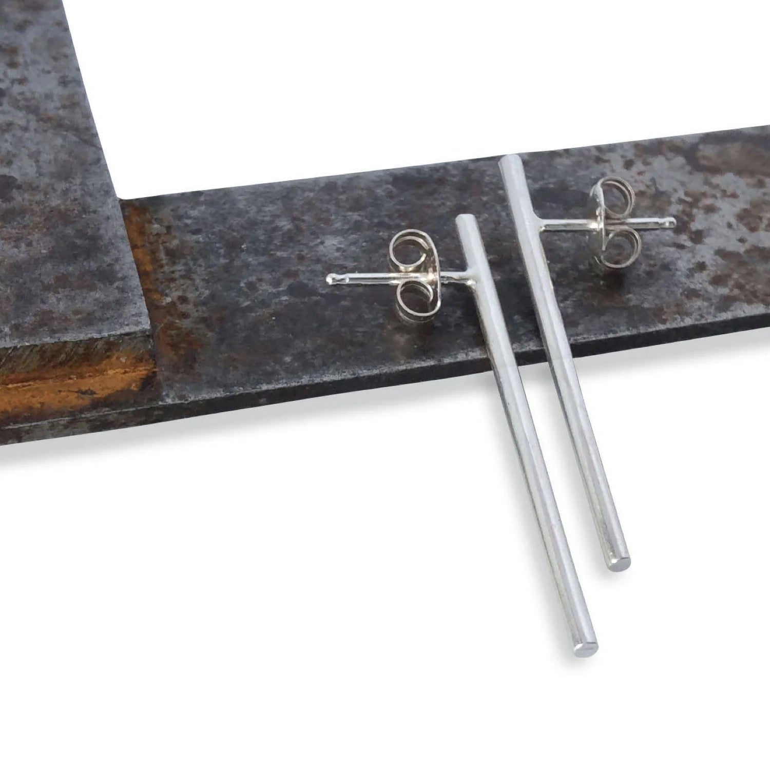 SILVER BATTON BAR STUDS