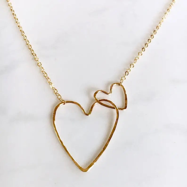 THE HEARTS NECKLACE